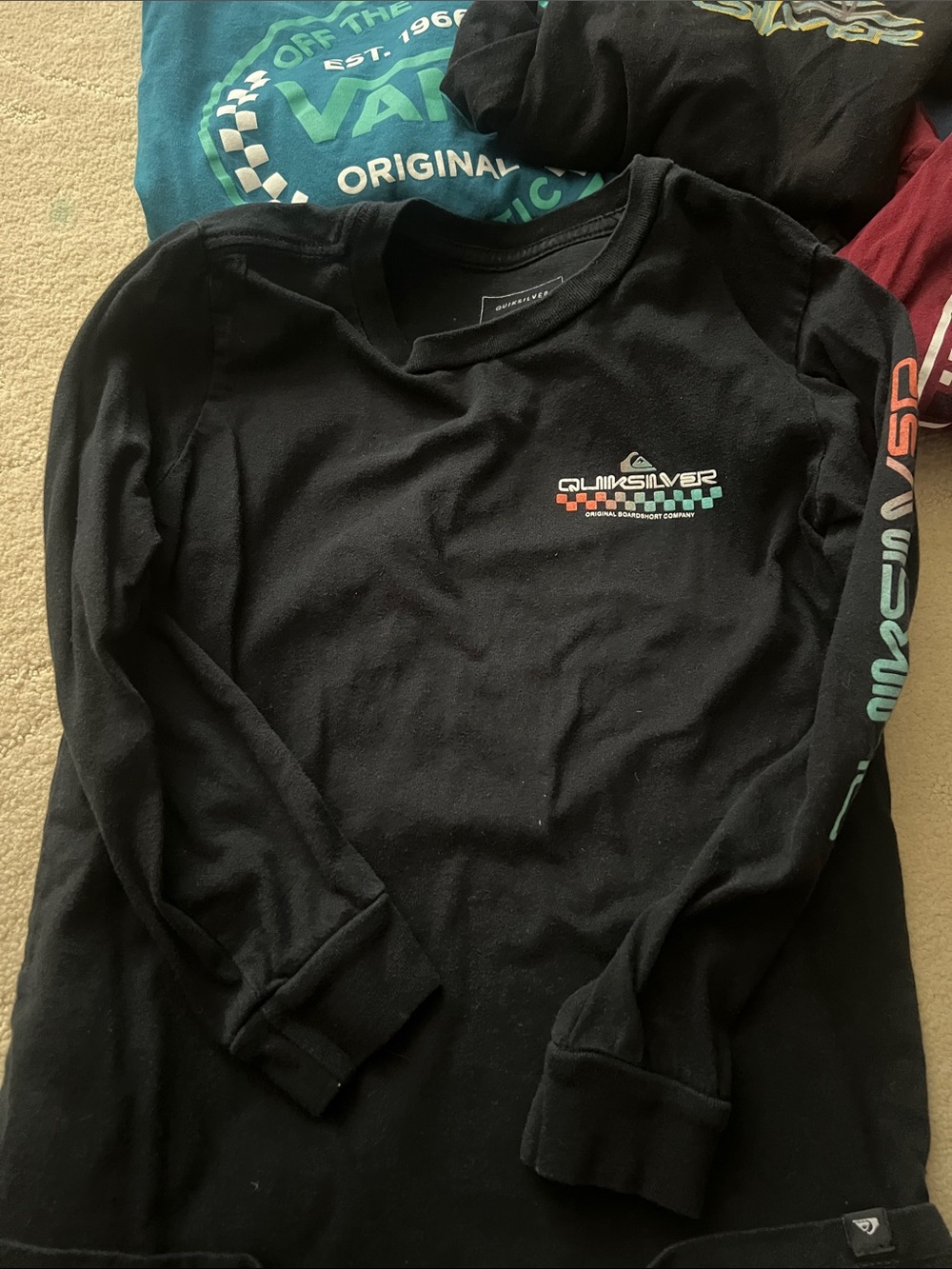 Quiksilver, Vans, Hurley, Billabong long sleeve Graphic Tees - Picture 5 of 10
